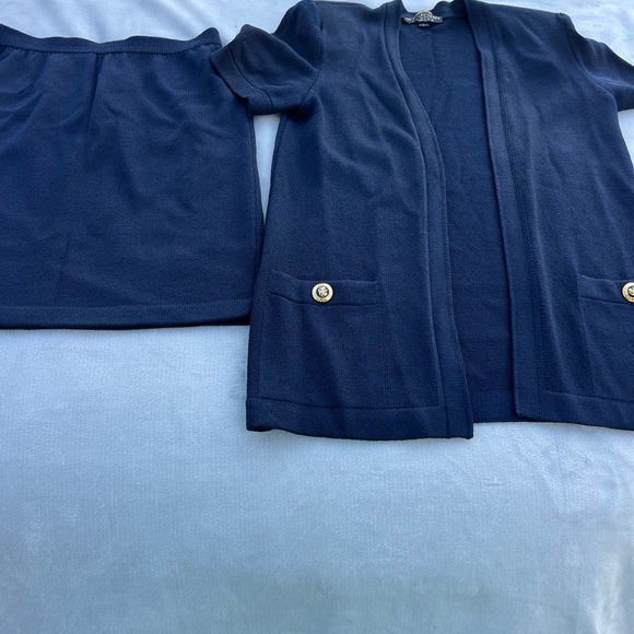 ST JOHN Basics skirt suit cardigan - Picture 6 of 9